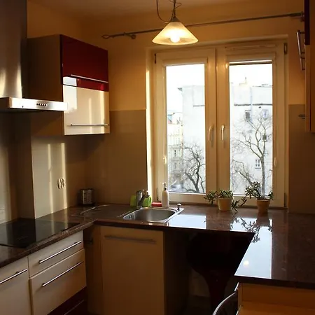 Penguin 2320 Apartment